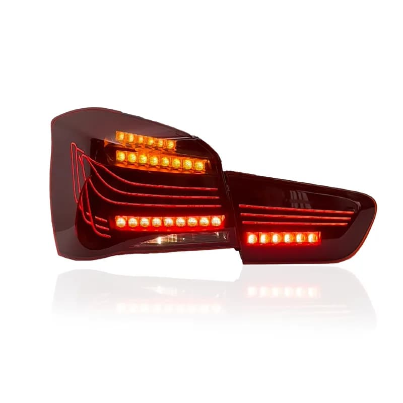 BMW Serie 1 (F20/F21) Fanali Posteriori LED Stile Laser CSL — Frecce Dinamiche & Startup Animatio...