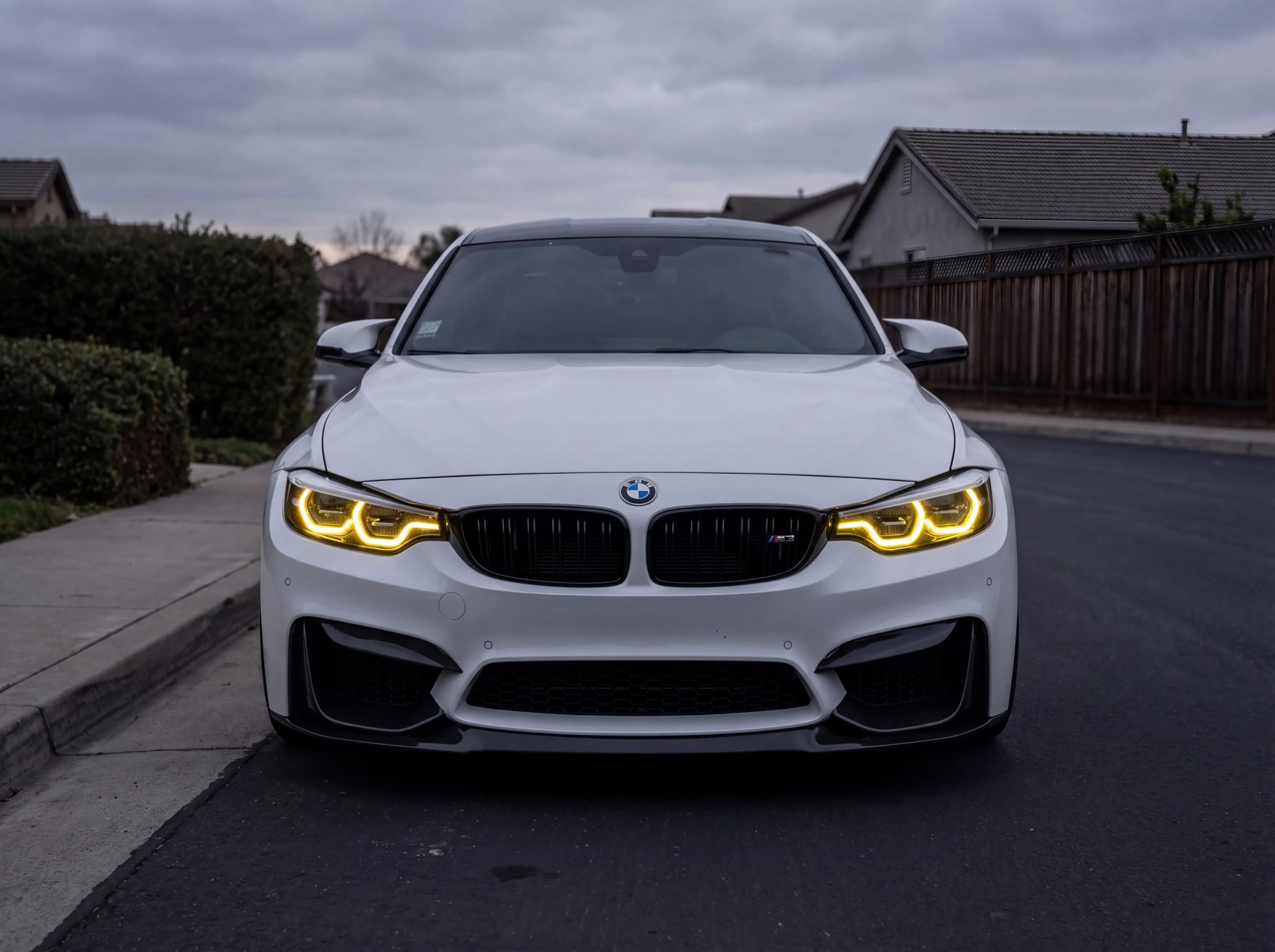 Switchable CSL White/Yellow DRL Modules for BMW F32 4 Series, M3 & M4 — Adaptive LED Icon