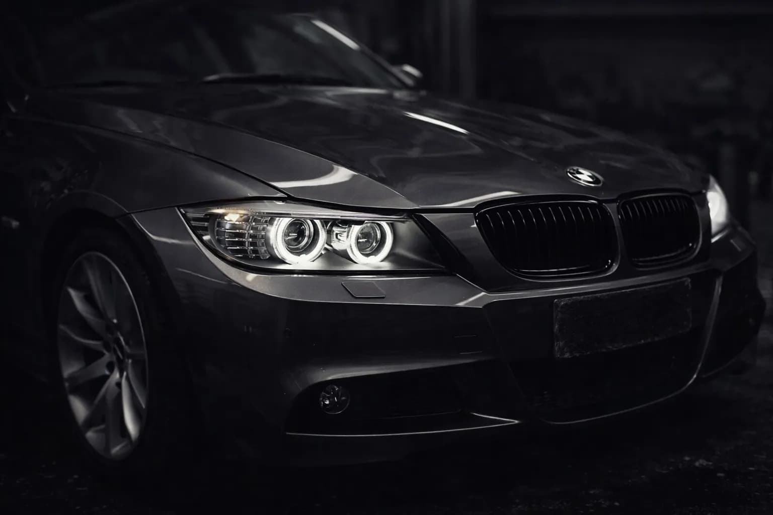 BMW 3 Series (E90) Angel Eyes Halo Projector Headlights — Pre-LCI & LCI (2005–2012)