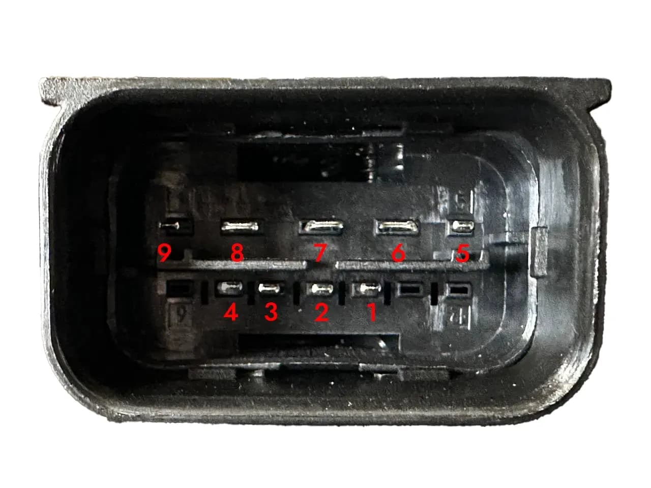 9-pin — pre-LCI Adaptive Xenon (AHL/AFS) preview