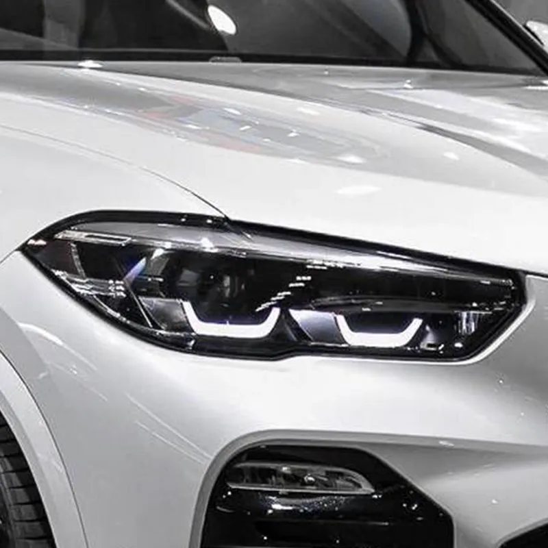 Werkseitiger LED-Scheinwerfer des BMW X5 G05 Pre-LCI mit Corona-Ringen als Tagfahrlicht, 2018–2023