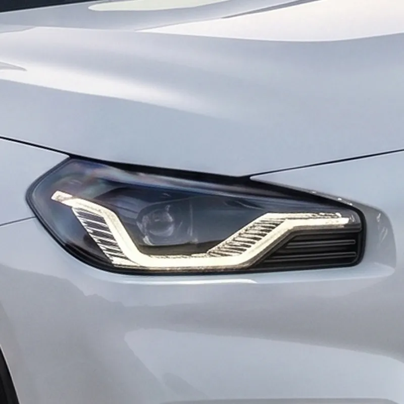 BMW 2. sērijas G42 / G87 M2 LED lukturis — dienas gaitas lukturi, kuru moduļus šis komplekts aizstāj; Adaptive LED un standarta LED izskatās identiski